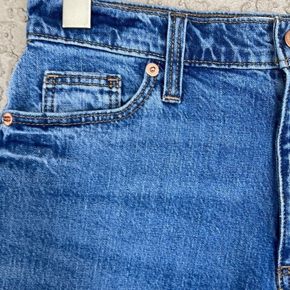 Universal Thread Goods Co High Rise Vintage Bermuda Cutoff Denim Shorts 4 - Picture 4 of 13